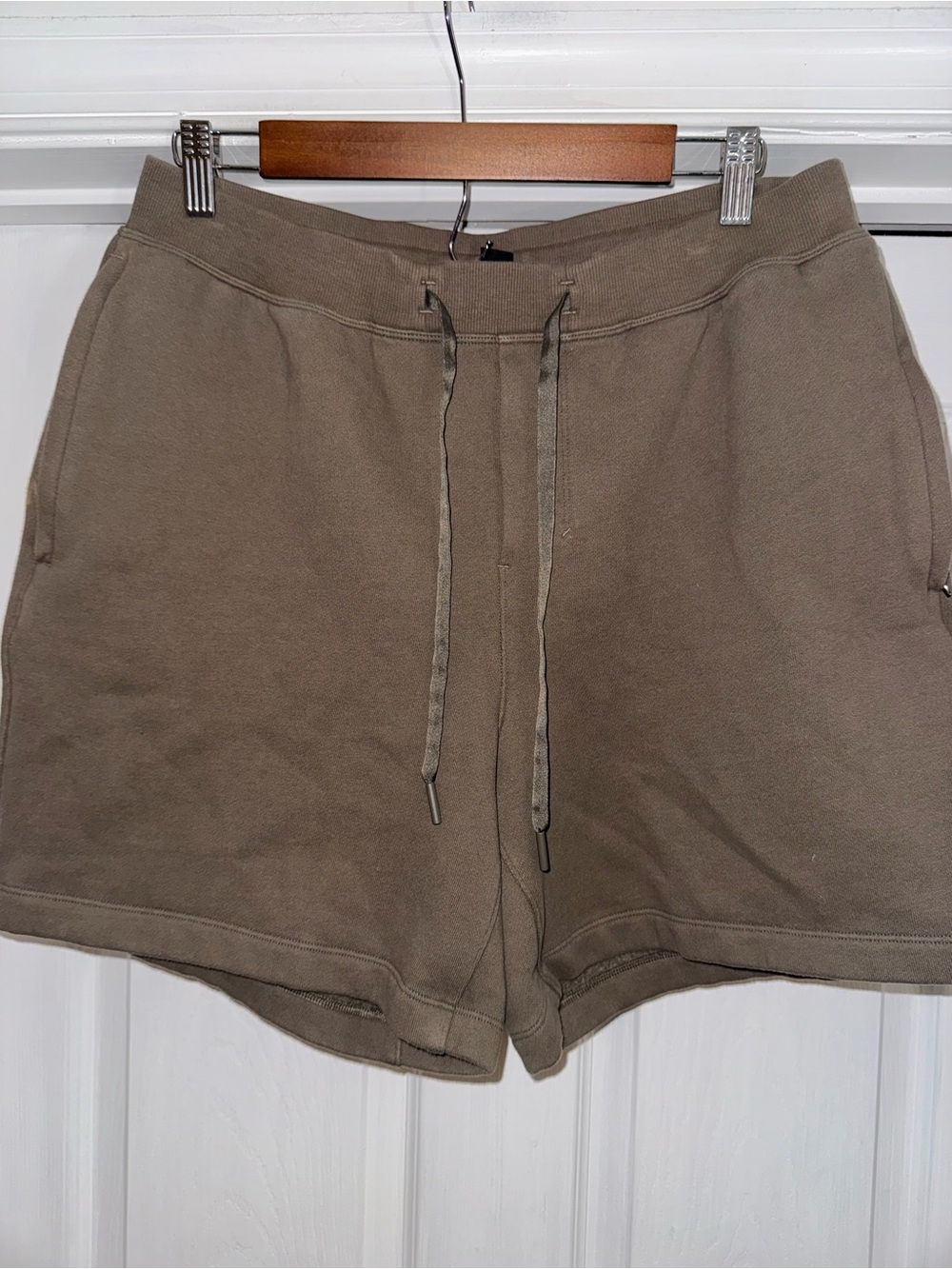 Lululemon Sweat Shorts L Teal Brown